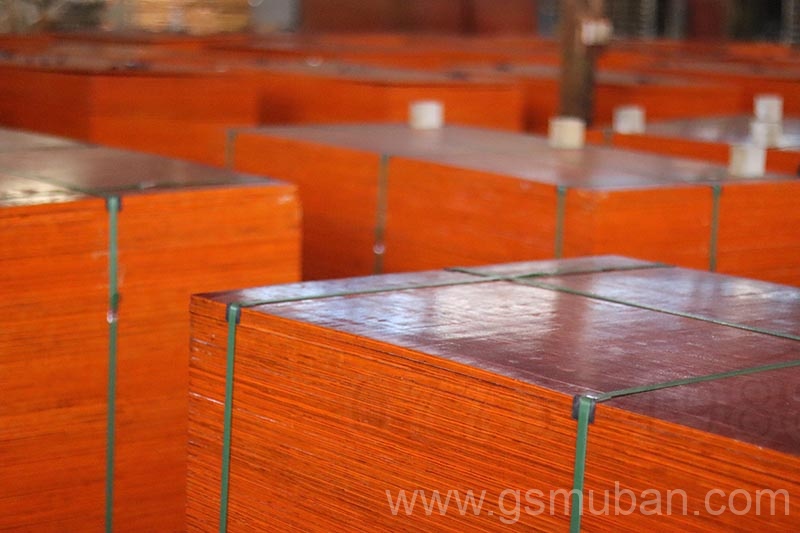 工地使用建筑模板的混凝土表面臟污怎么解決? 工地使用建筑模板的混凝土表面臟污怎么解決?